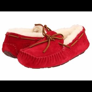 Gorgeous UGG Dakota Moccasins ❤️